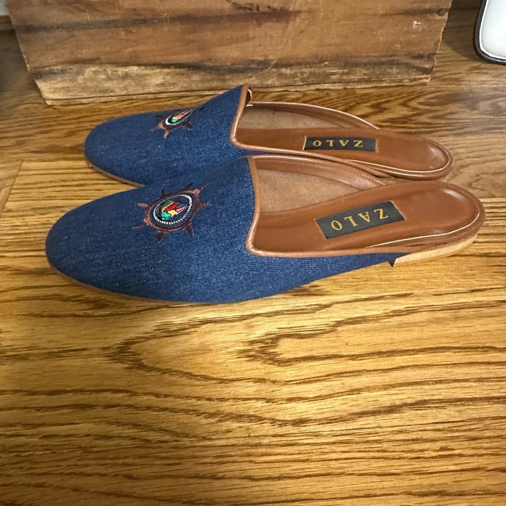 Zalo Women’s Navy Embroidered Loafers - Picture 3 of 5